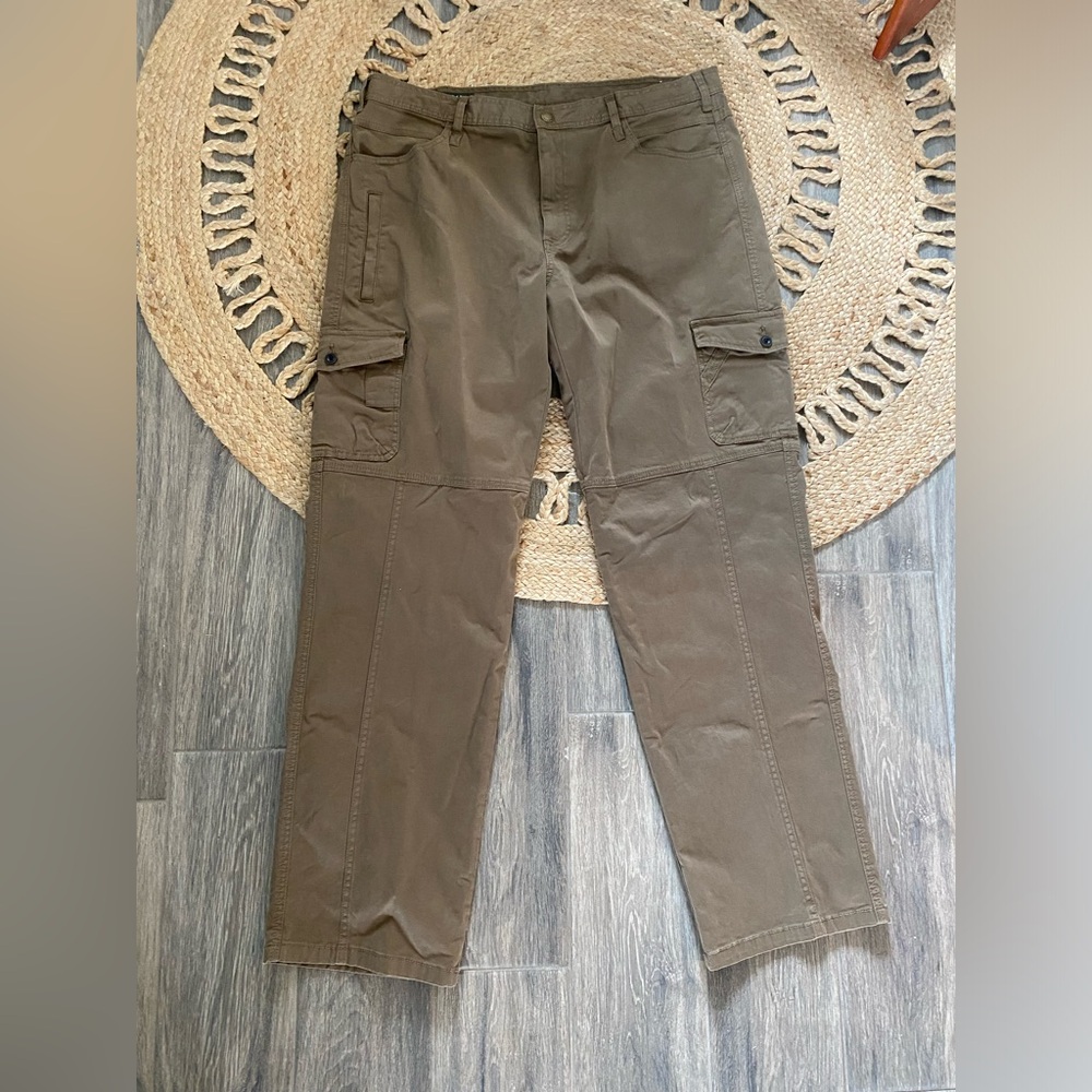 Orvis Hiking & Fishing Pants - 38/34 NWT Khaki Green